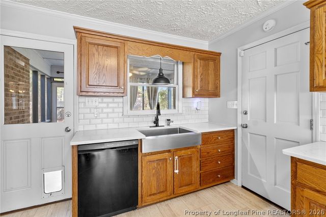 7756 Dragonhead Road, Fayetteville, NC 28311