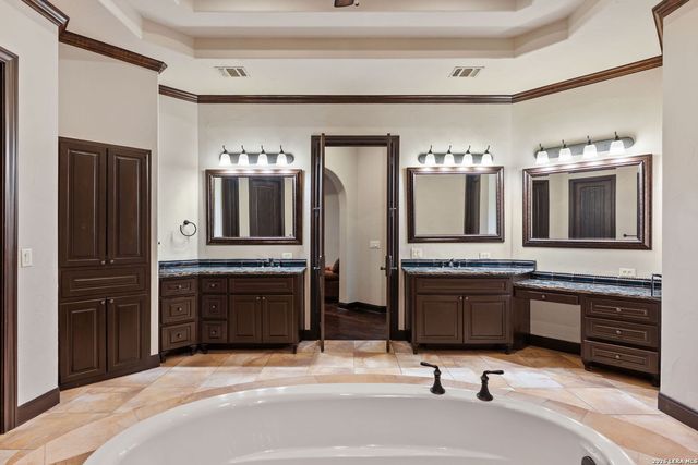 17703 Wild Basin, San Antonio, TX 78258