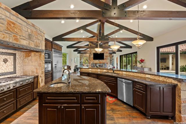 17703 Wild Basin, San Antonio, TX 78258