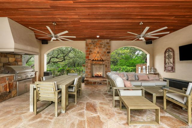 17703 Wild Basin, San Antonio, TX 78258