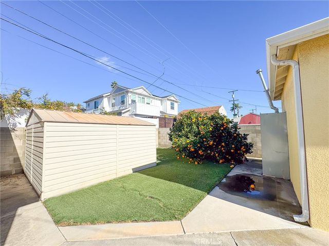 2305 GRAHAM Avenue, Redondo Beach, CA 90278