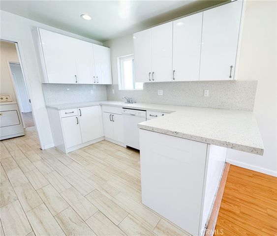 2305 GRAHAM Avenue, Redondo Beach, CA 90278