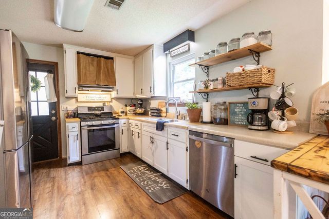 143 Hammond Road, Jackson, GA 30233