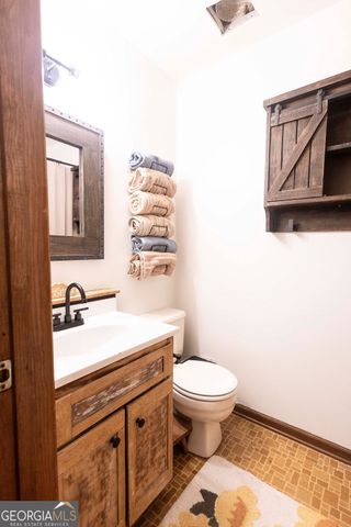 143 Hammond Road, Jackson, GA 30233