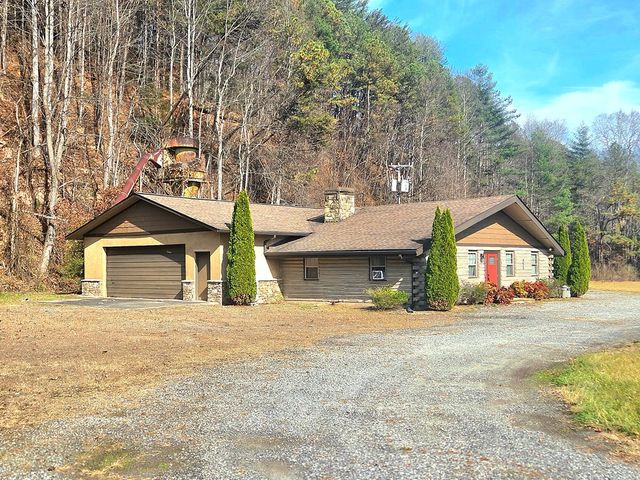 6785 Airport Road, Andrews, NC 28901