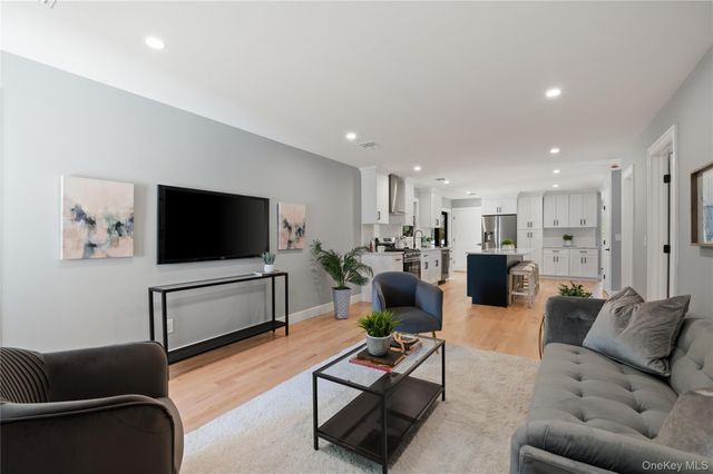 845 Islip Avenue, Central Islip, NY 11722
