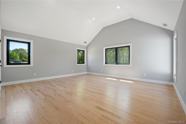 845 Islip Avenue, Central Islip, NY 11722