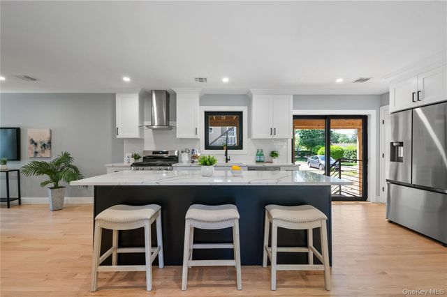 845 Islip Avenue, Central Islip, NY 11722