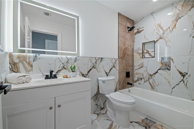 845 Islip Avenue, Central Islip, NY 11722