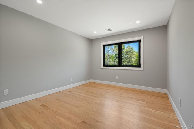 845 Islip Avenue, Central Islip, NY 11722