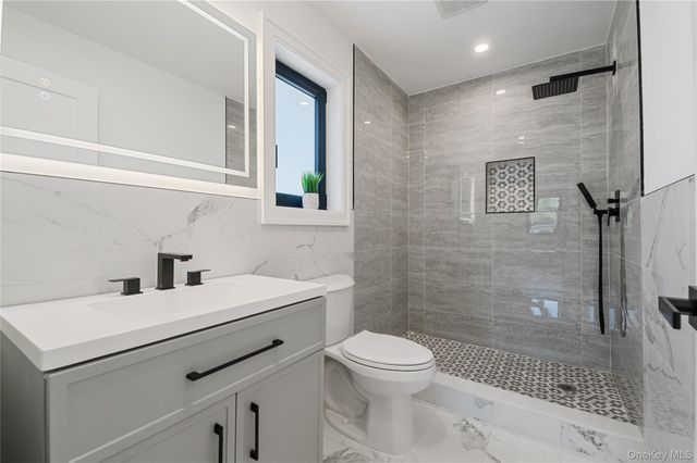 845 Islip Avenue, Central Islip, NY 11722