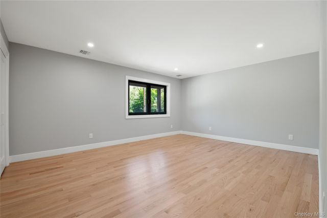 845 Islip Avenue, Central Islip, NY 11722