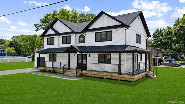 845 Islip Avenue, Central Islip, NY 11722