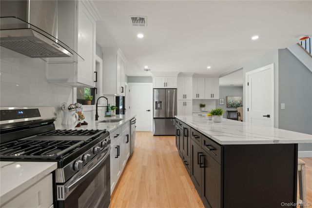 845 Islip Avenue, Central Islip, NY 11722