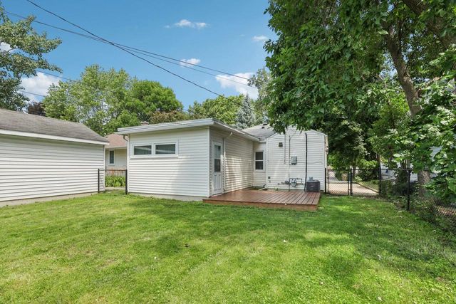 2833 Barlow Street, Madison, WI 53705