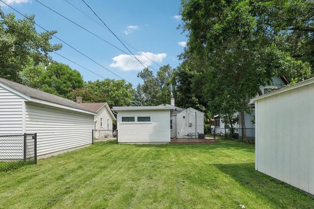 2833 Barlow Street, Madison, WI 53705