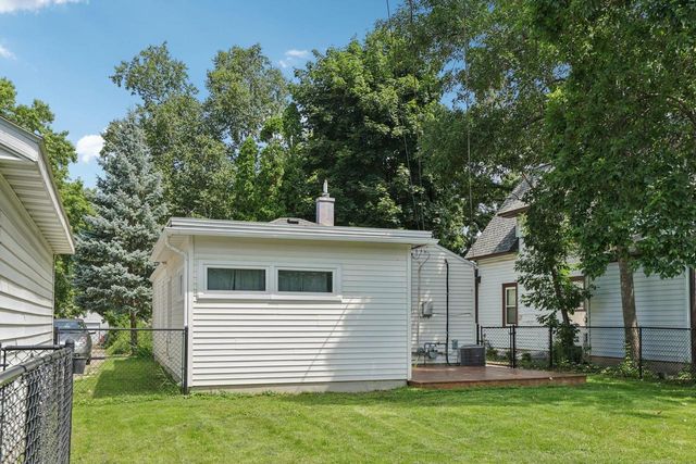 2833 Barlow Street, Madison, WI 53705