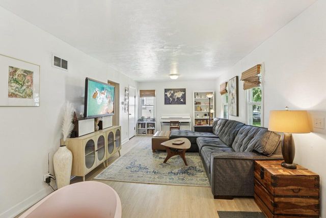 2833 Barlow Street, Madison, WI 53705
