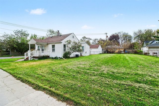 466 W Maxlow Avenue, Hazel Park, MI 48030