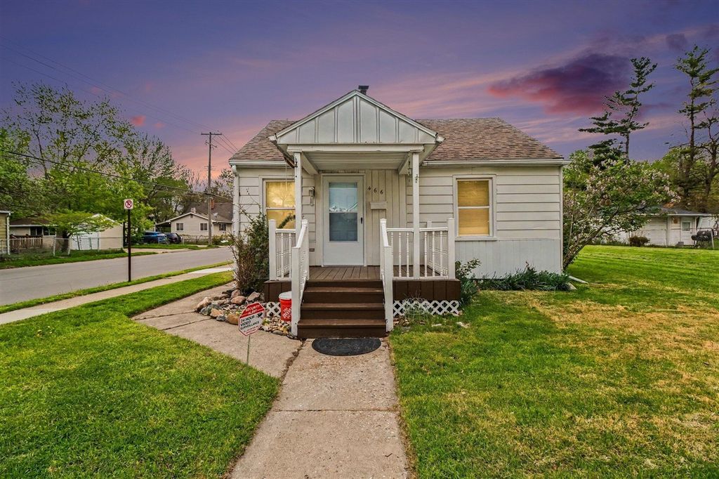 466 W Maxlow Avenue, Hazel Park, MI 48030