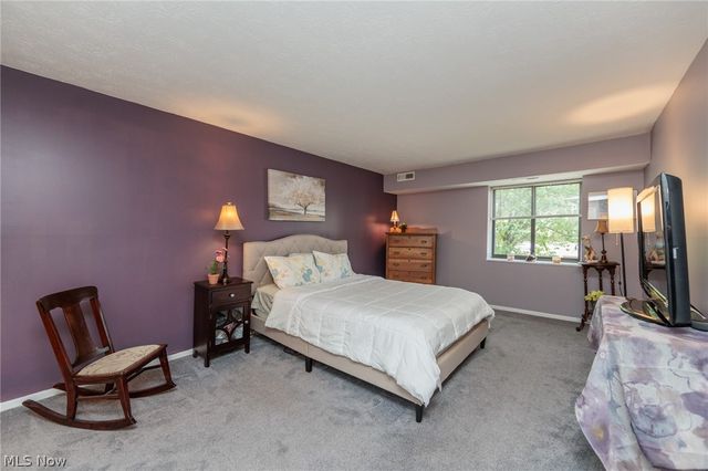 9840 Sunrise Boulevard S-30, North Royalton, OH 44133
