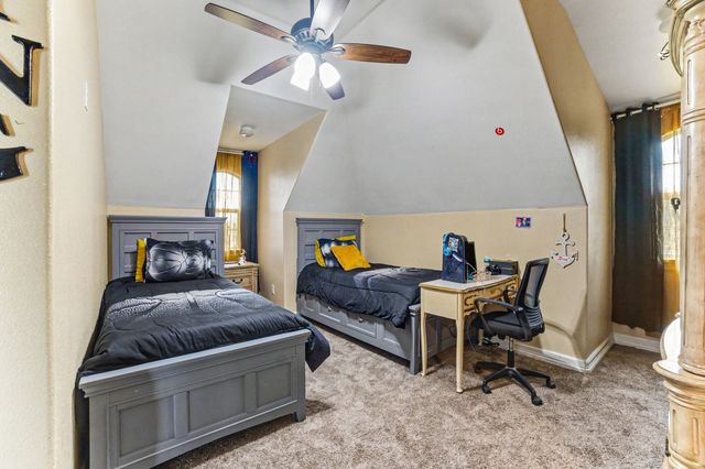 505 S Bluegrove Road, Lancaster, TX 75146