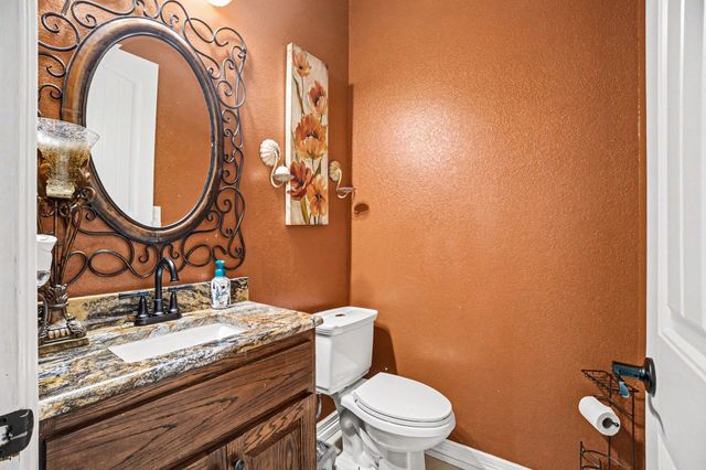 505 S Bluegrove Road, Lancaster, TX 75146