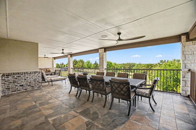 505 S Bluegrove Road, Lancaster, TX 75146