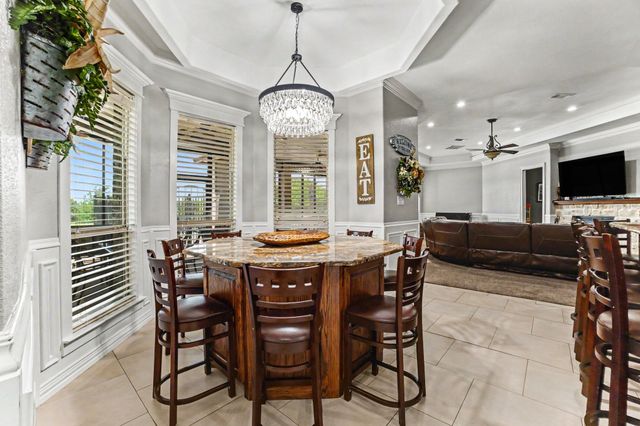 505 S Bluegrove Road, Lancaster, TX 75146