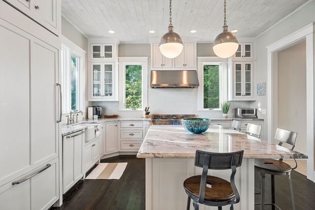 2183 Backbone Rd, Sparta, TN 38583