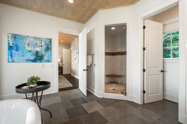 2183 Backbone Rd, Sparta, TN 38583