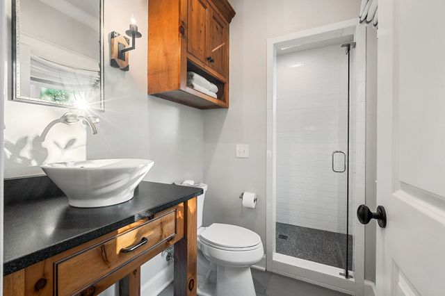 2183 Backbone Rd, Sparta, TN 38583