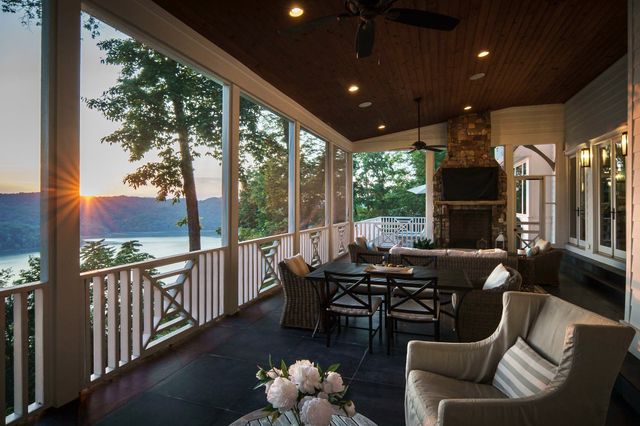 2183 Backbone Rd, Sparta, TN 38583