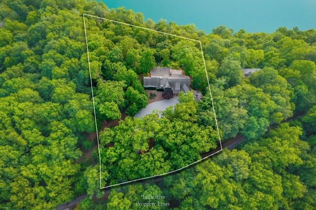 2183 Backbone Rd, Sparta, TN 38583