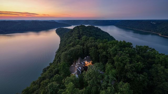 2183 Backbone Rd, Sparta, TN 38583