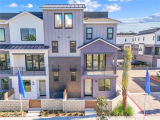 19011 Main Street 101, Huntington Beach, CA 92648