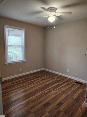 480 Cochran Road, Inman, SC 29349