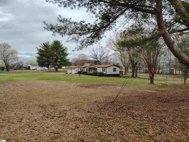 480 Cochran Road, Inman, SC 29349