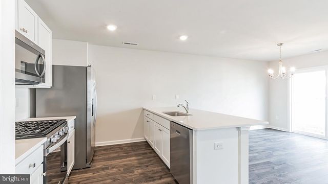237 HUNTINGTON DR, Egg Harbor Twp, NJ 08234