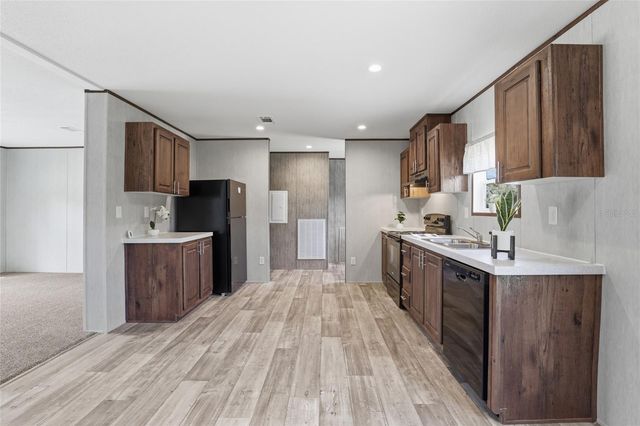 2231 SE 132ND COURT, Morriston, FL 32668