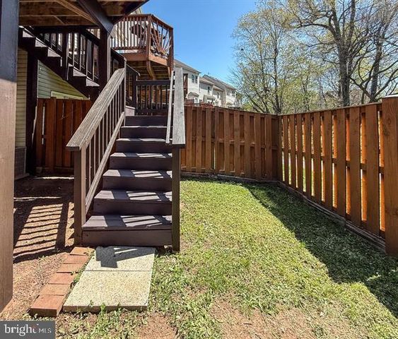14647 SEASONS DR, Centreville, VA 20120