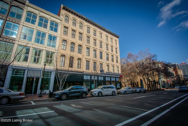 711 W Main St J, Louisville, KY 40202