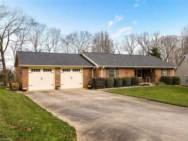 300 Christine Court, Winston-salem, NC 27127