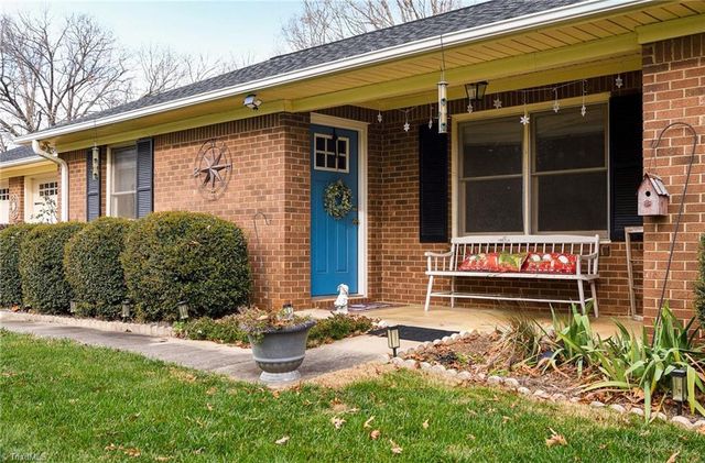 300 Christine Court, Winston-salem, NC 27127