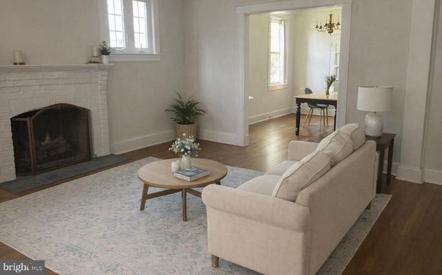 4218 38TH ST NW, Washington, DC 20016
