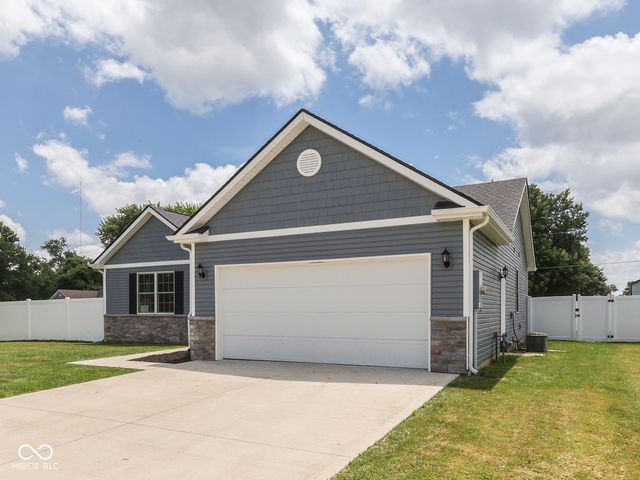7 Watson Court, Trafalgar, IN 46181