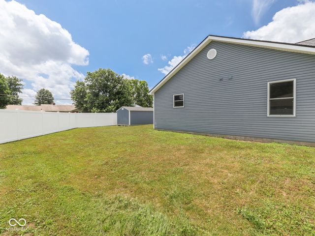 7 Watson Court, Trafalgar, IN 46181