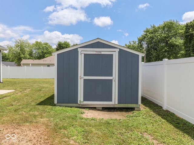 7 Watson Court, Trafalgar, IN 46181
