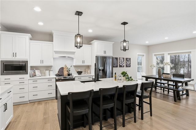 5 Tall Castle Lane, Penfield, NY 14526