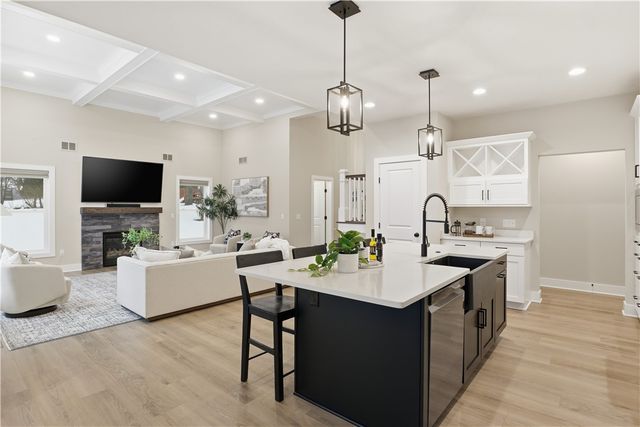 5 Tall Castle Lane, Penfield, NY 14526